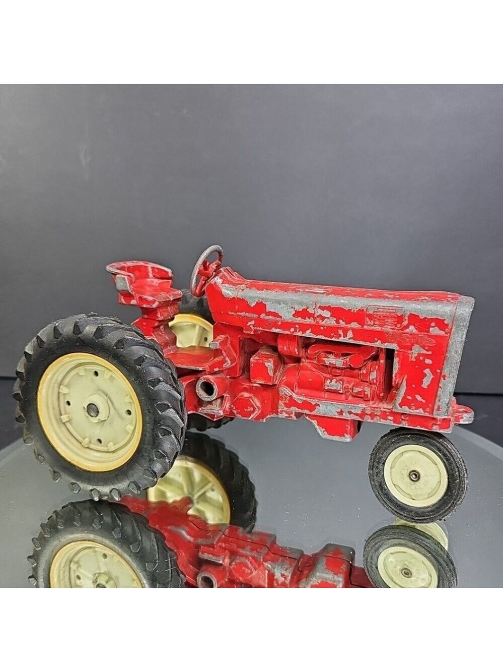 Vintage Diecast Farmall International Harvester Tractor USA Read